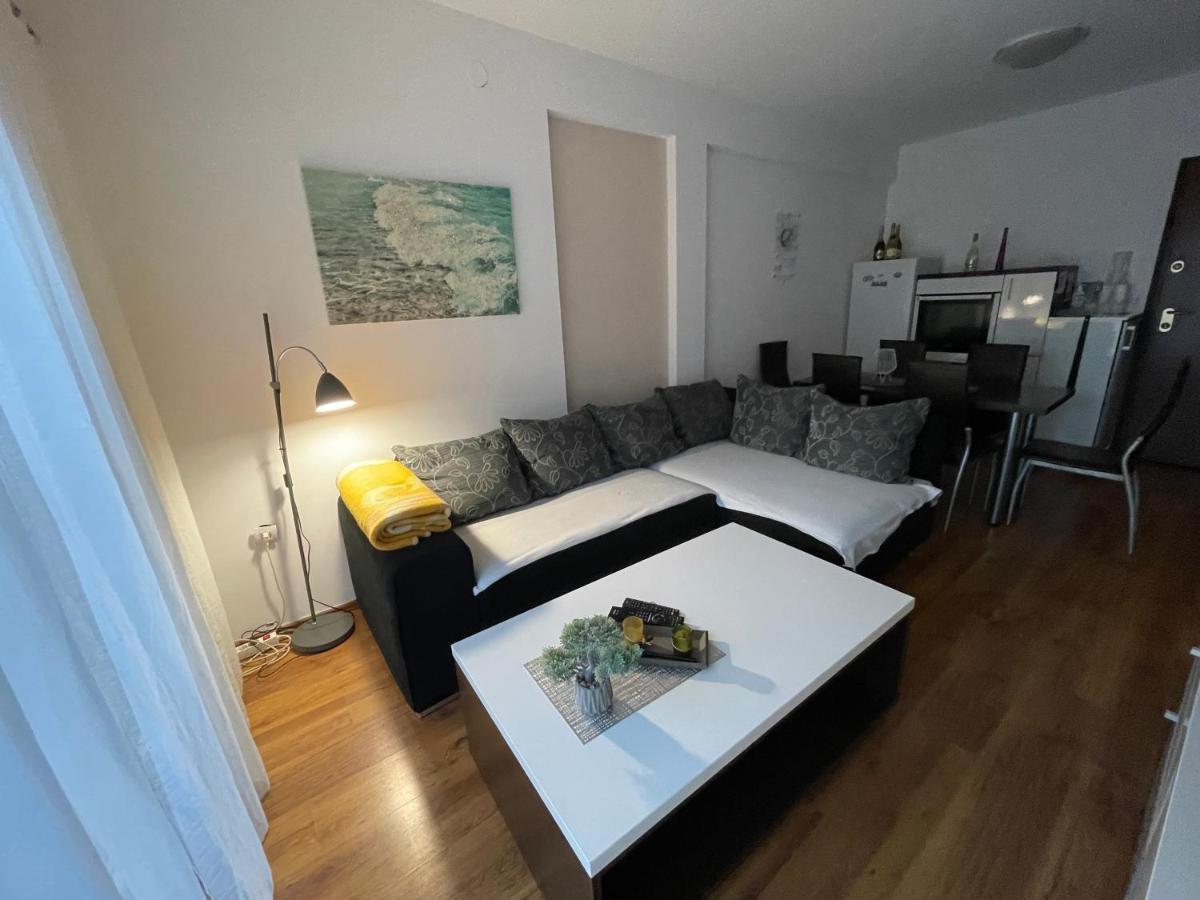 Apartment Deluxe Im メドゥリン エクステリア 写真