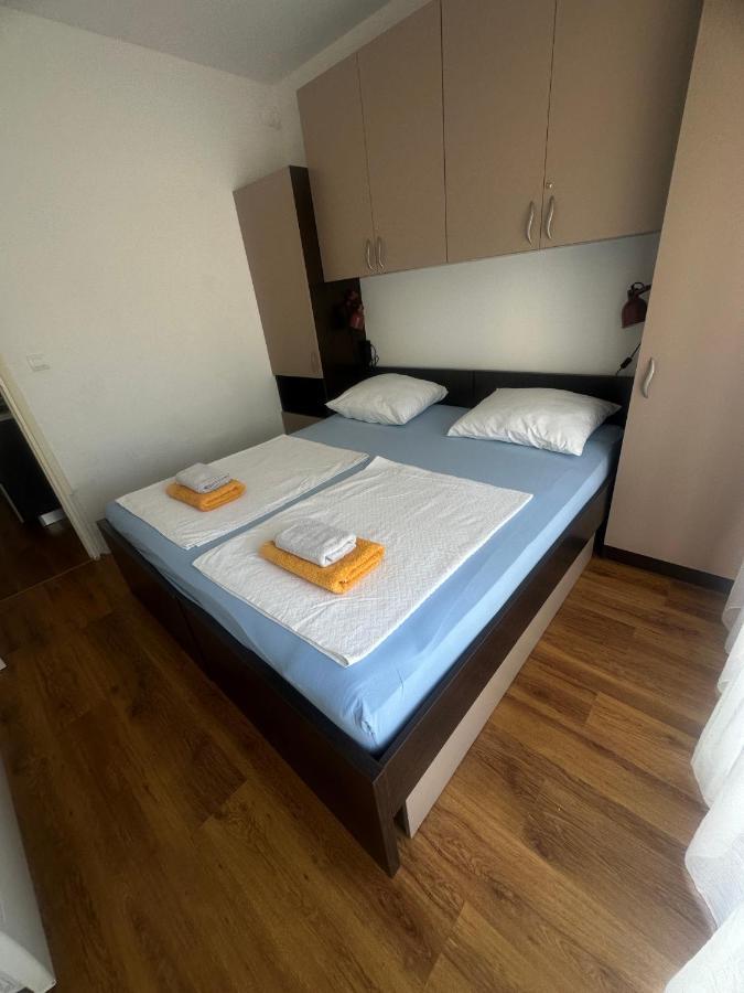 Apartment Deluxe Im メドゥリン エクステリア 写真